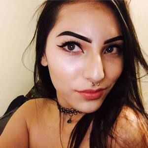 Meet your Posher, Constance